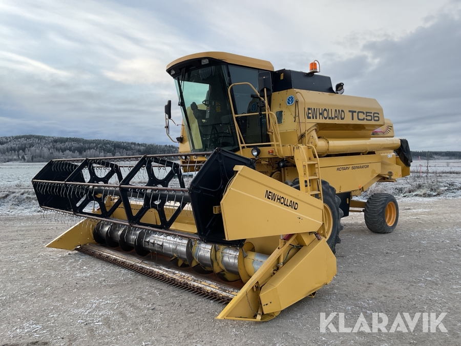 Skördetröska New Holland TC56