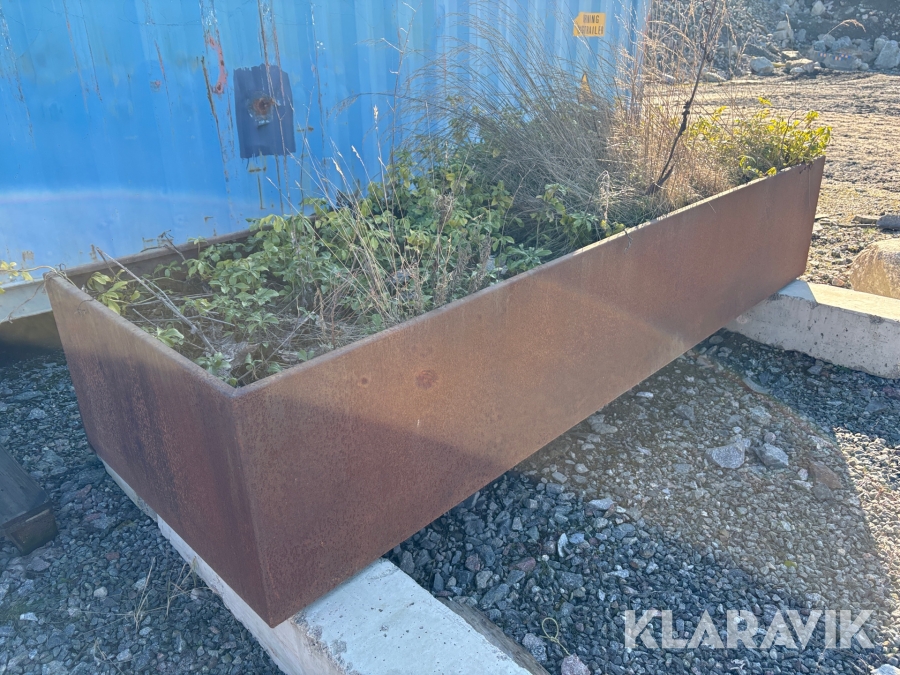 Corten blomkruka