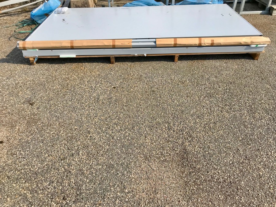 Självstängande Brandskyddsport 