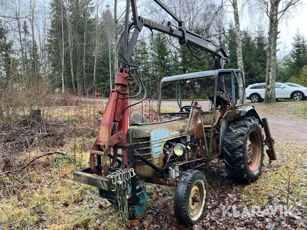 Veterantraktor Zetor 3011 med Foco kran 159