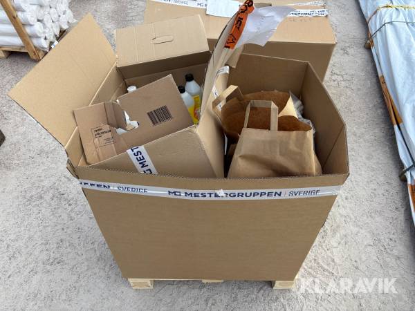 Parti med byggtillbehör