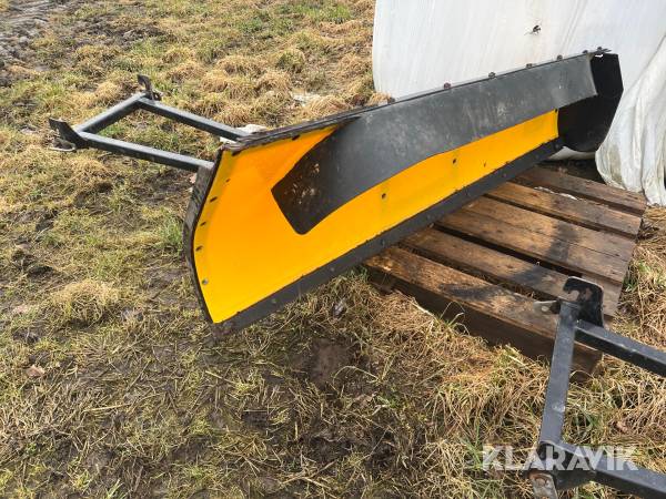 Snöblad till fyrhjuling