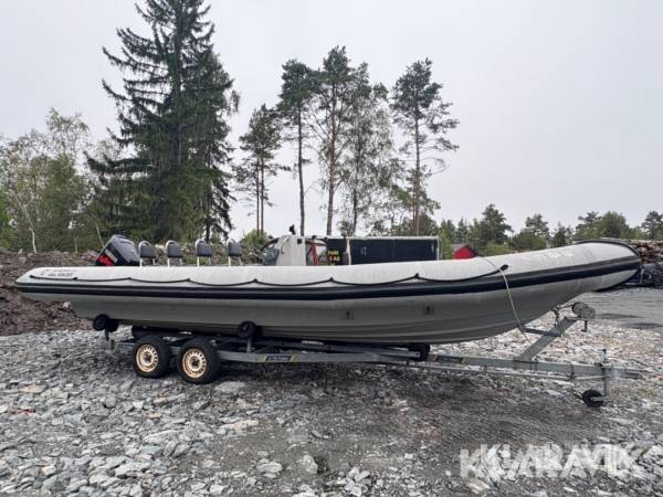 RIB-Båt Crompton 8.0 Sea Sprint med Båtvagn