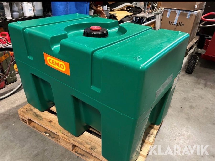 Vattentank Cemo 450 L