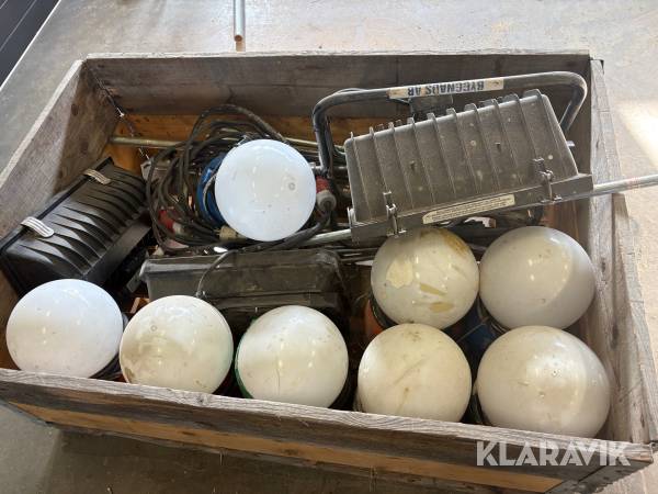 Bygglampor / strålkastare 1st pall