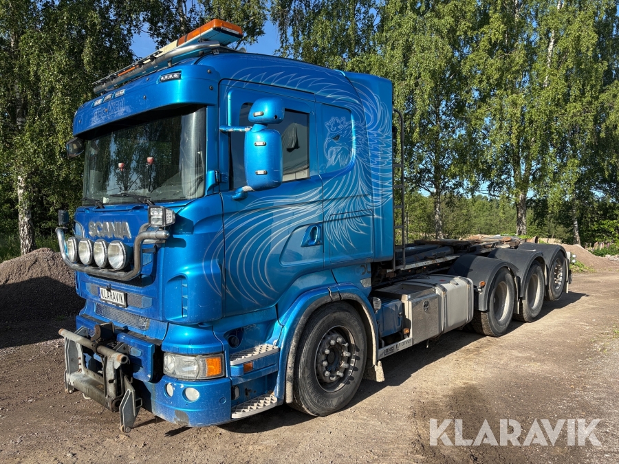 Lastväxlare Scania R560 plogutrustad