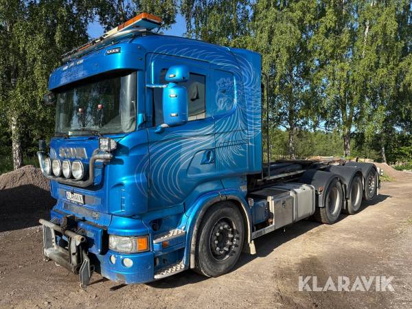 Lastväxlare Scania R560 plogutrustad