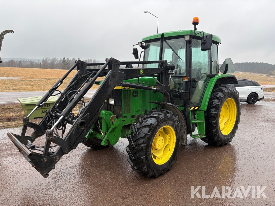 Traktor John Deere 6110 SE