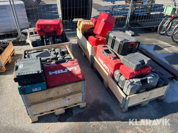 Tomma lådor för handmaskiner Hilti/Makita/Leica/Topco ca 50 st