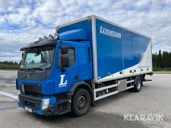 Lastbil Volvo FE med bakgavellyft