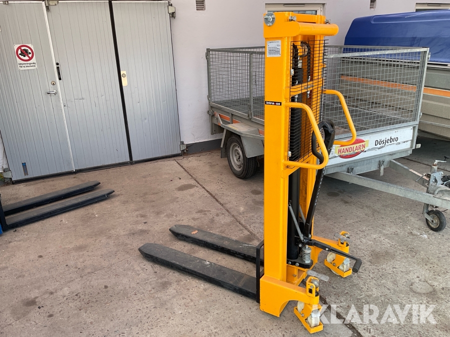 Truck Intra 43250