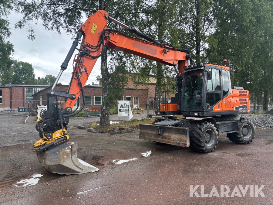 Grävmaskin Doosan DX170W-5 med tiltrotator & skopa