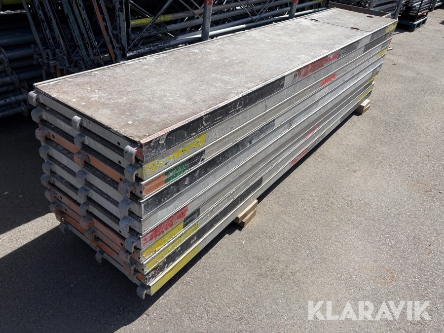 Plattform 10 st Layher / Altrad (med inbyggd stege)