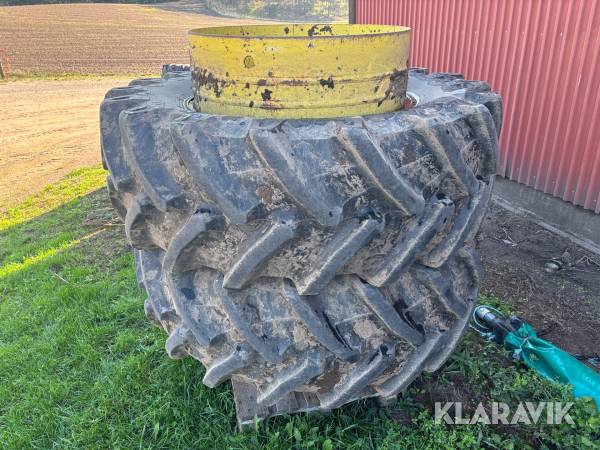 Dubbelmontage Pirelli TM 700 580/70 R38