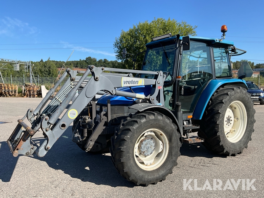 Traktor New Holland TL90 med Lastare