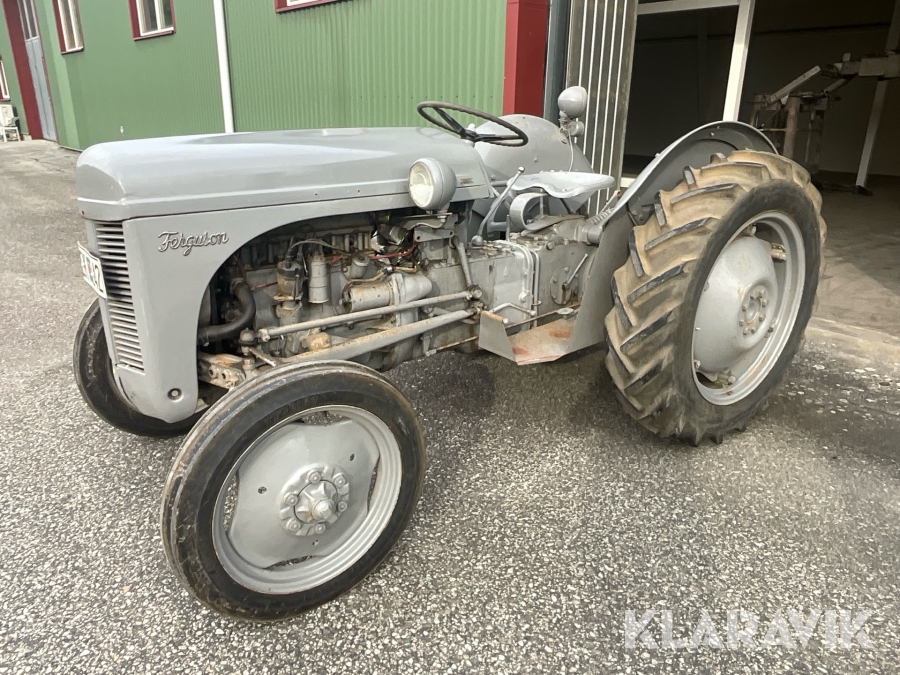Veterantraktor Ferguson TEA20B