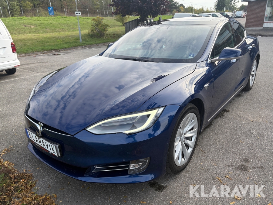 Tesla Model S 75D