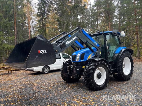 Traktor New Holland T6020 Elite Med frontlyft och Lastare