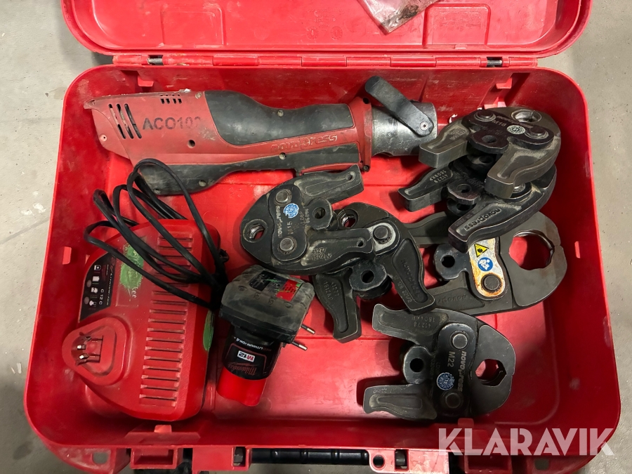 Pressmaskin Novopress ACO 102 med TH käftar