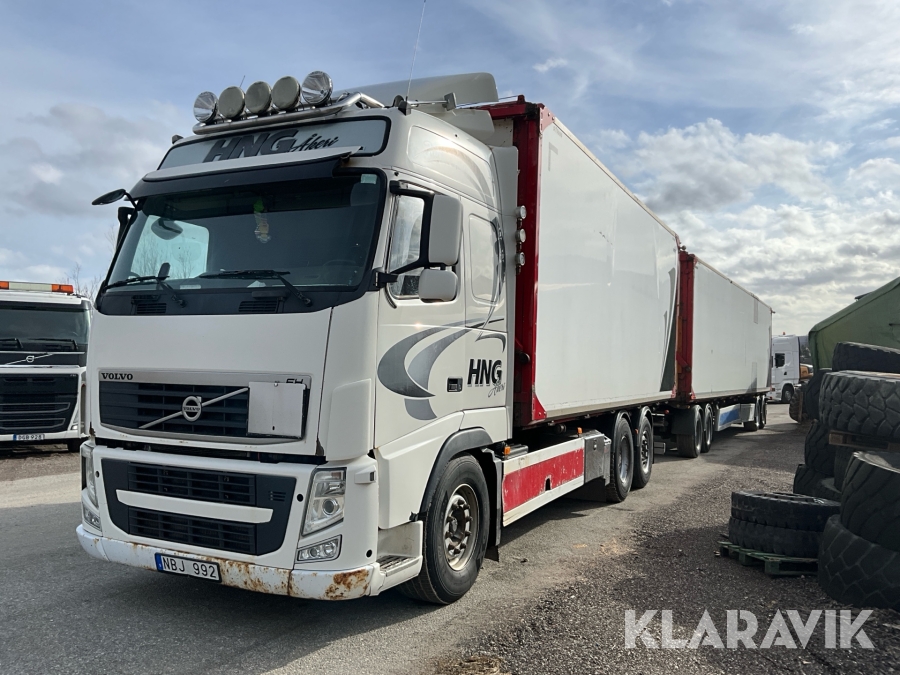 Flisbil med släp Volvo FH 6x2 510hk
