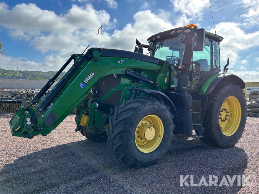 Traktor John Deere 6250R med lastare