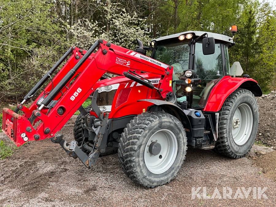 Traktor Massey Ferguson 6715S med lastare