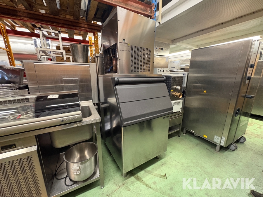 Ismaskin med isbehållare Metos och Scotsman