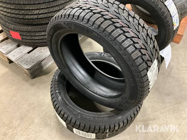 Personbilsdäck/Dubb Kumho WinterCraft WI32 235/50R18 2st (nya)