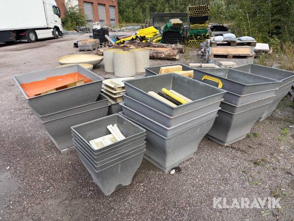 Planteringskärl i plast 24 st