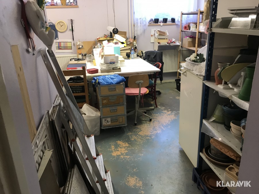Butiksinventarier Lagerhyllor Arbetsbord