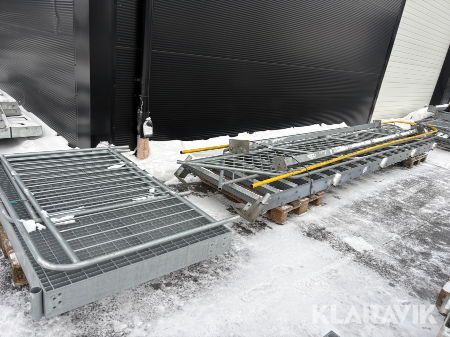 Brand/Evakueringstrappa Eurostair Rak, varmgalvad med förhöjning och vilplan, 1 st