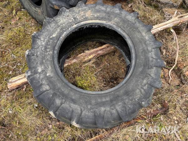 Traktordäck Michelin 13.6R24