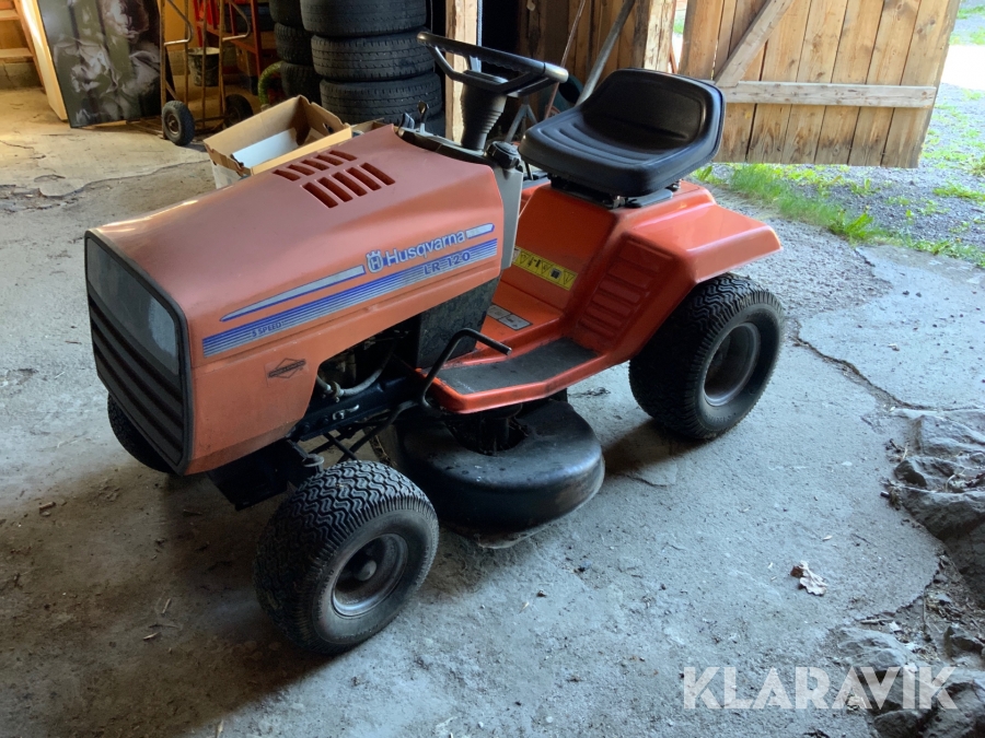 Åkbar grädklippare Husqvarna LR 120