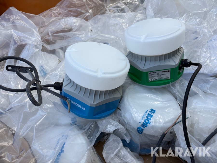 Pall med nya bygglampor El Björn 119 st