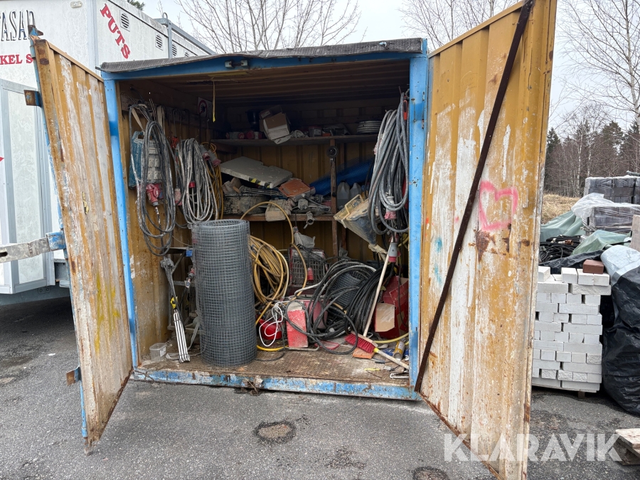 Container 8 fot med diverse material för puts