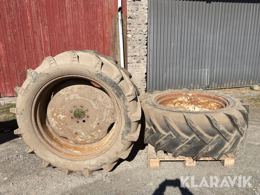 Traktordäck med fälg Trelleborg LP 600-38