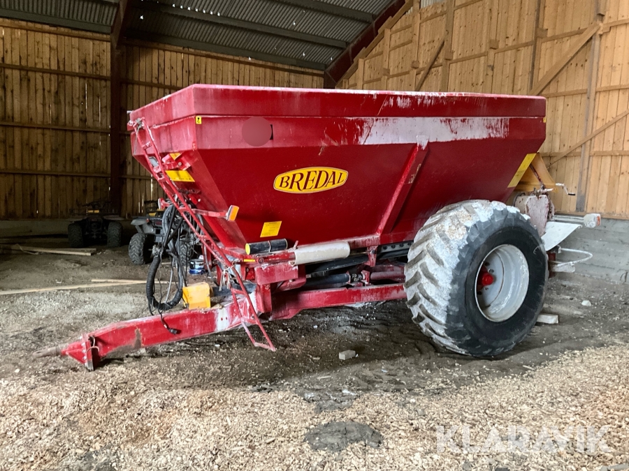Kalkspridare Bredal K105