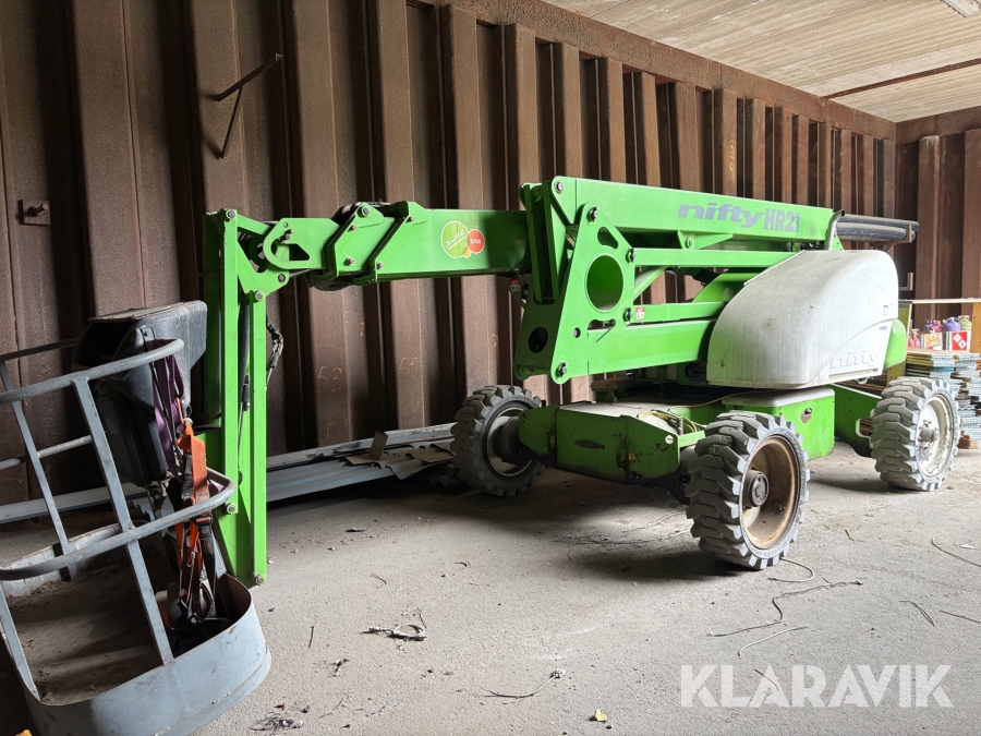 Bomlift Nifty HR21DE 2WD