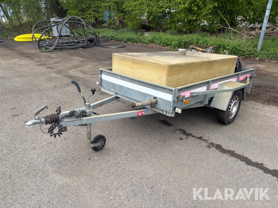 Släp Sävsjösläpet SSEL 750 med tank & pump