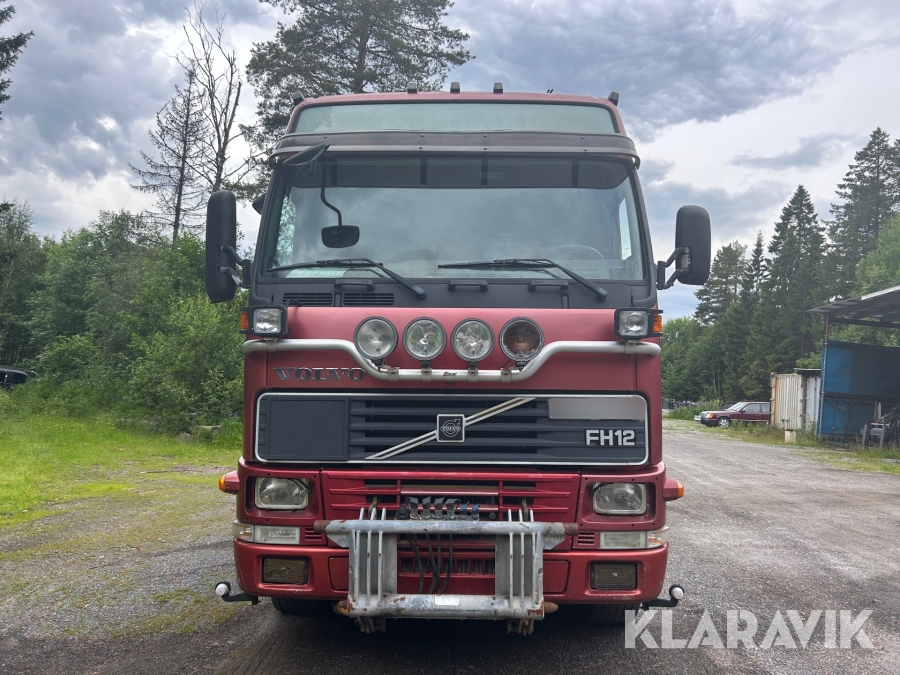 Lastväxlare Volvo FH12 6X4 plogutrustad