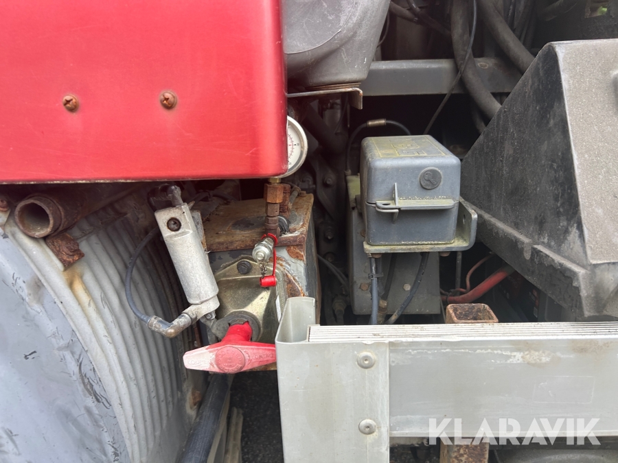 Lastväxlare Volvo FH12 6X4 plogutrustad