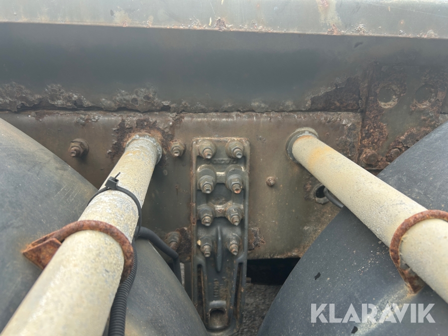Lastväxlare Volvo FH12 6X4 plogutrustad