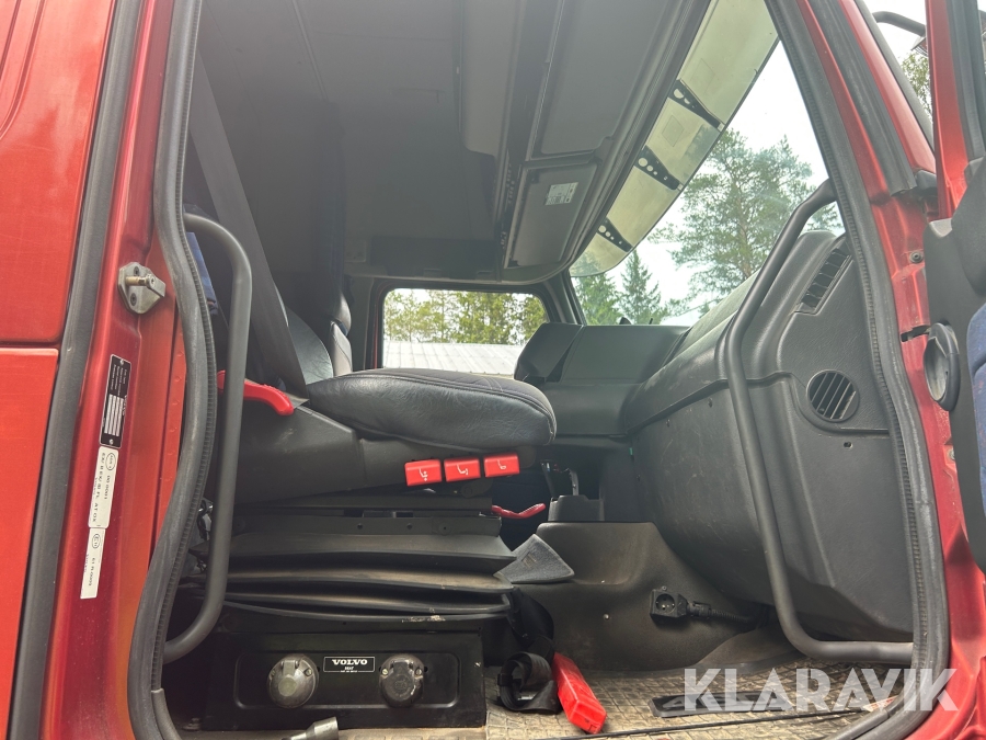 Lastväxlare Volvo FH12 6X4 plogutrustad