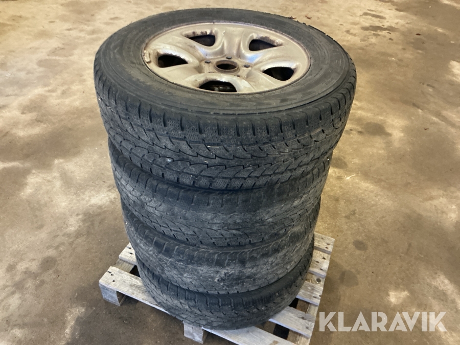 Hjul 215/70-16 4st