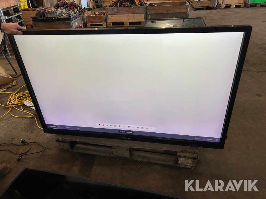 Touchskärm Samsung QB65H-TR med extra högtalare