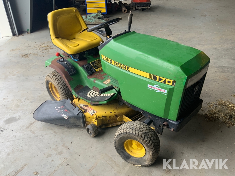 Åkgräsklippare John Deere 170