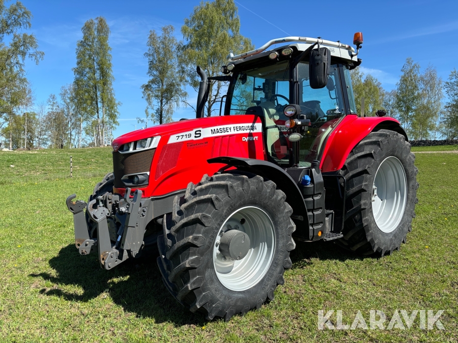 Traktor Massey Ferguson 7719 S Dyna VT med frontlyft