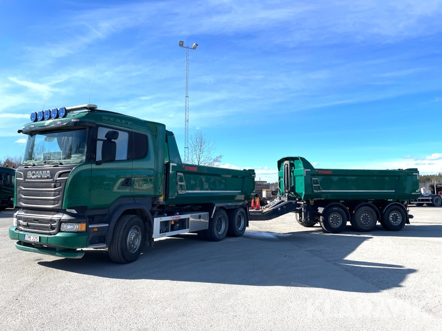 Schaktbil Scania R520 med släp