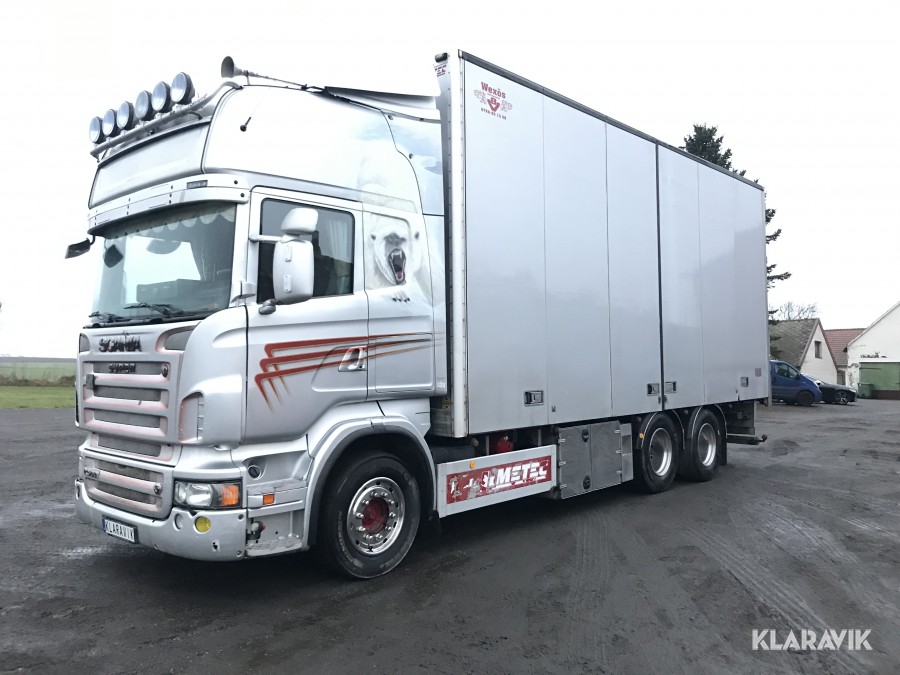 Lastbil Scania med skåp