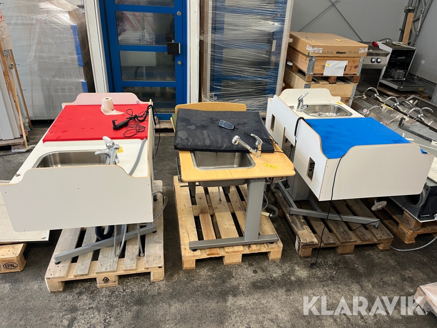 Skötbord höj och sänkbart 3 st